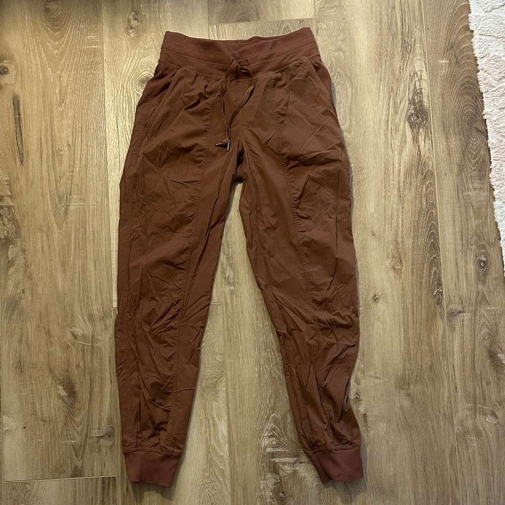Lululemon Dance Studio Mid-Rise Jogger | Roasted Brown | Size 4 | Rare Color